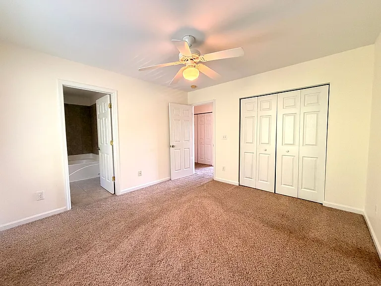 4105 Perrine St — Photo 14
