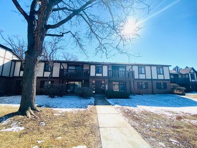 217 Uteg St APT C, Crystal Lake, IL, 60014