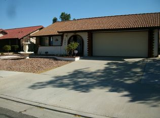 2045 Flame Tree Way, Hemet, CA 92545
