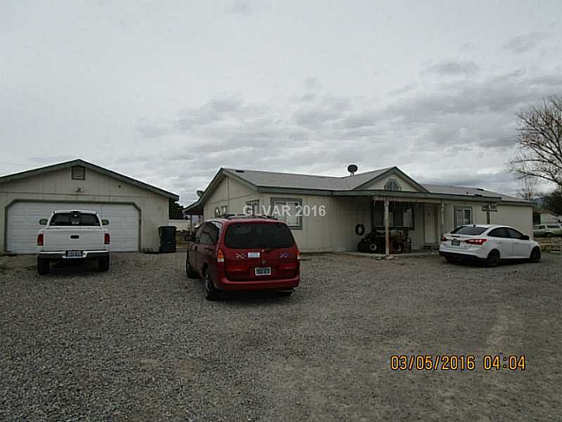 2nd image of 920 E 3rd St