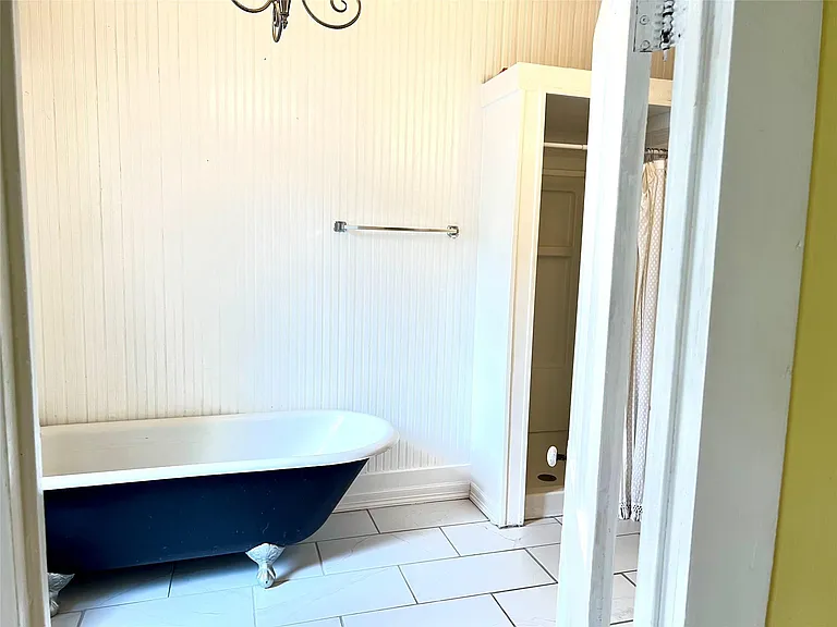 403 Fawcett St — Photo 12