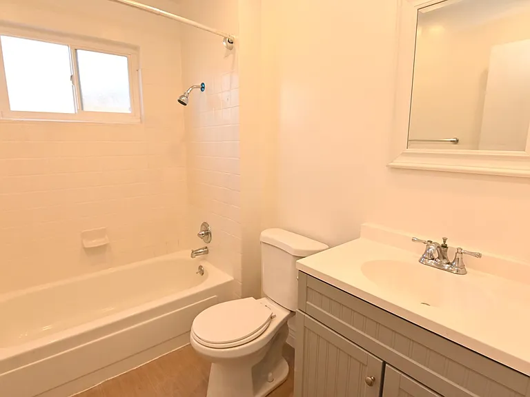 5659 Lathrop Dr — Photo 6
