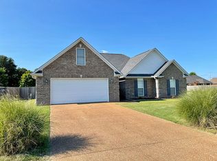 538 Summit Dr, Medina, TN 38355