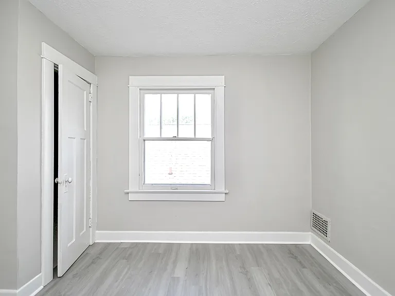 312-314 Pointview Ave #314 — Photo 22