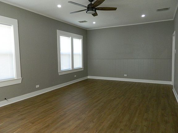 5th image of 221 Katie Ln