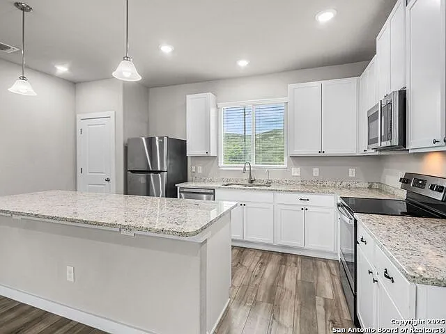 21411 Sir Walter Ln — Photo 9