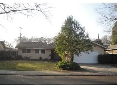 1835 Saratoga Dr photo 1