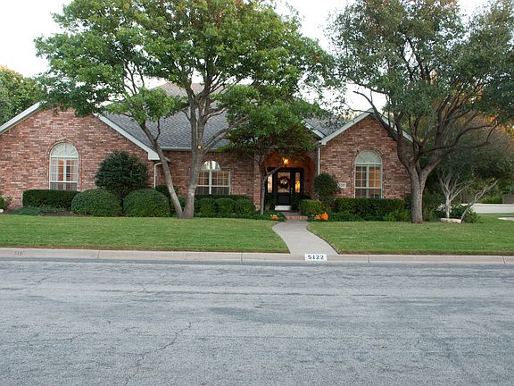 3rd image of 5122 Beverly Dr