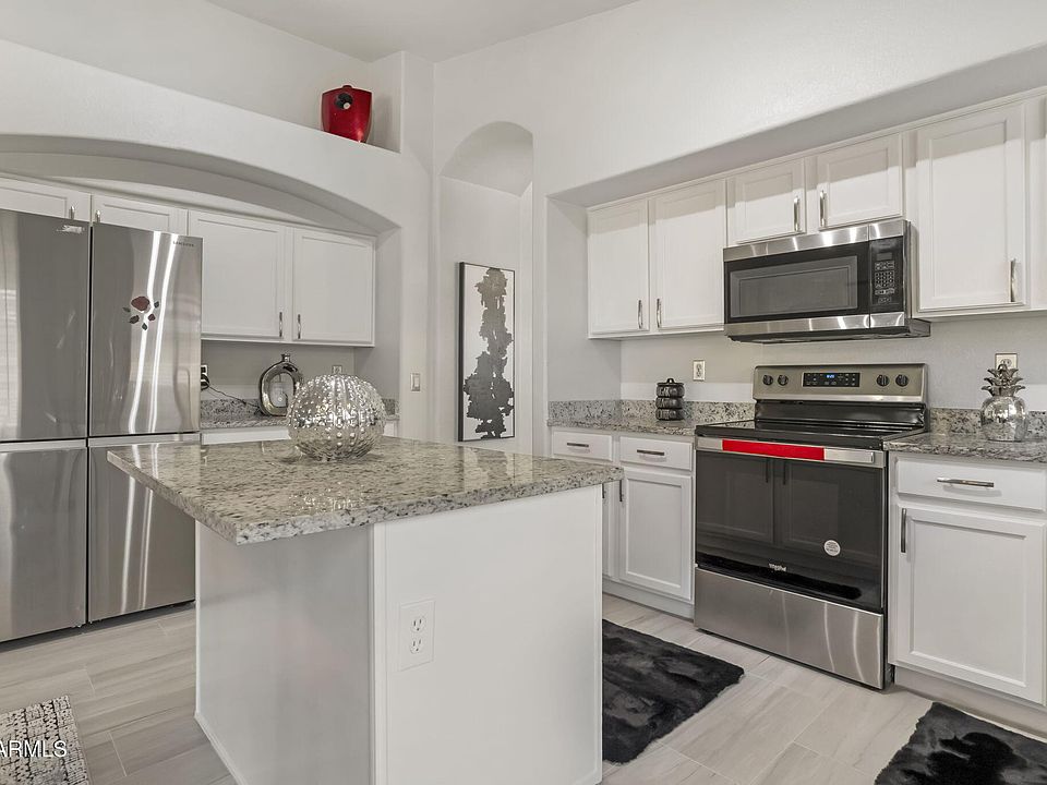 1st image of 42596 W BUNKER Drive