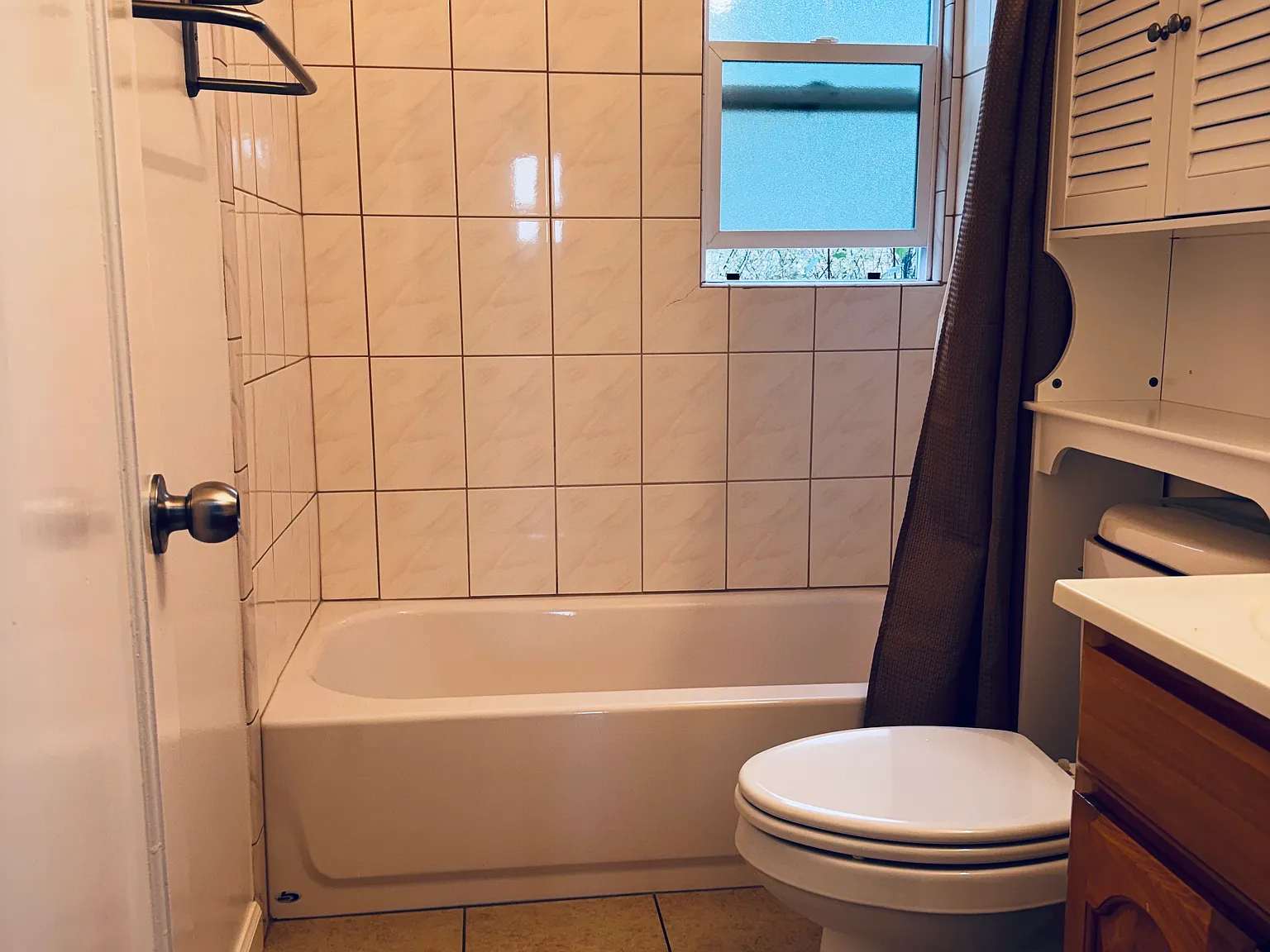 3 bed, 1239 sqft, $3,200 — Photo 2