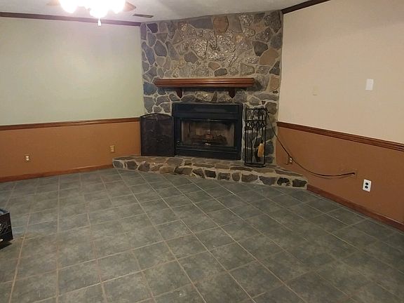 2nd image of 943 Santiato Dr