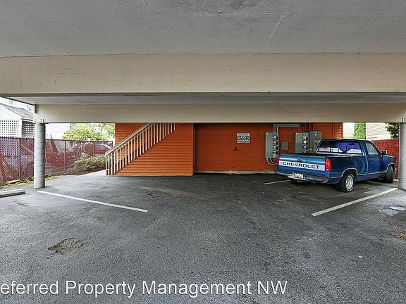 4th image of 3306 Hoyt Ave APT 203