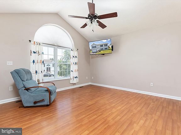 5th image of 192 Moonlight Ln