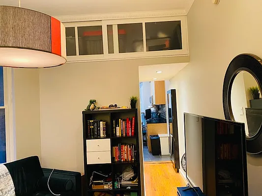 Rented by Bank Neary | media 43