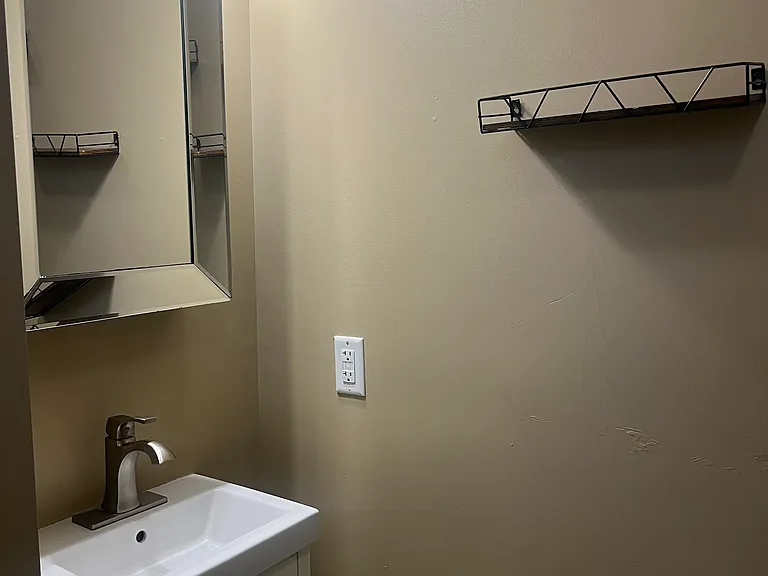 538 S 26th Ave — Photo 16