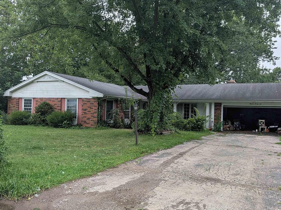 1st image of 1322 Riding Mall Dr