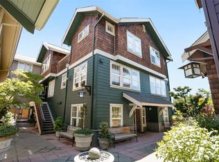 5430 California Ave SW #3A, Seattle, WA 98136