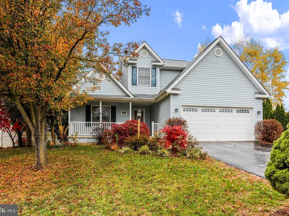 133 McGregor Dr, Ranson, WV 25438