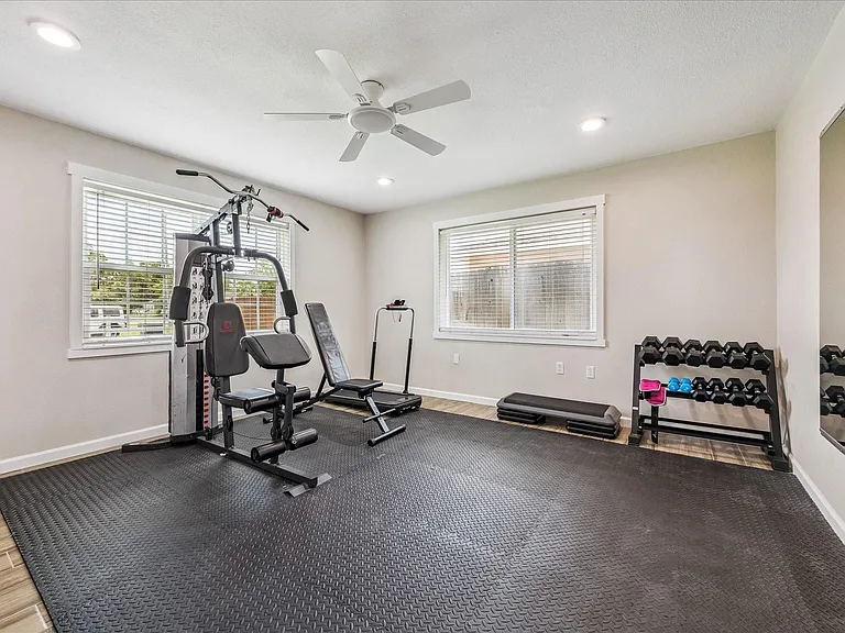 405 N Fulton St — Photo 21