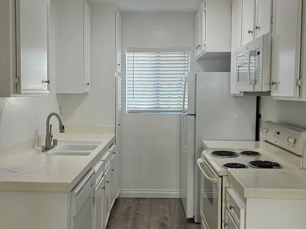 6725 Amherst St, 6725 Amherst St APT 24, San Diego, CA 92115