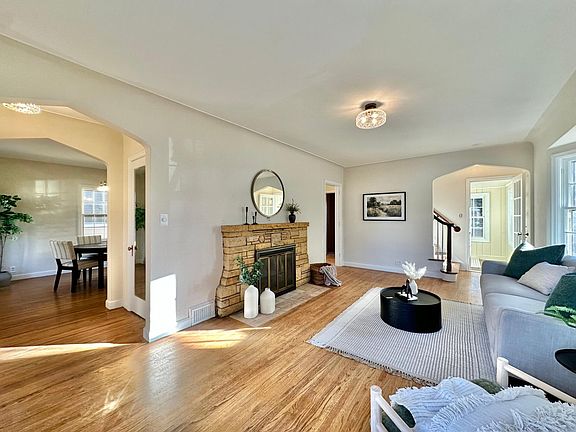 2nd image of 1246 Bayard Ave