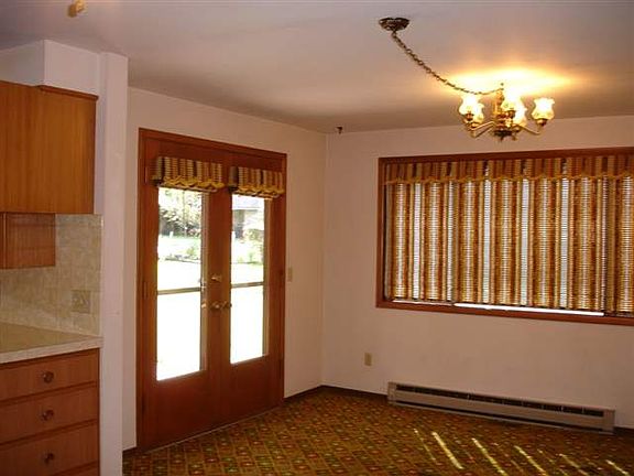 4th image of 13208 E Saltese Ave