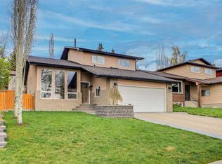 95 S Edenwold Cres NW, Calgary, AB T3A 3T7