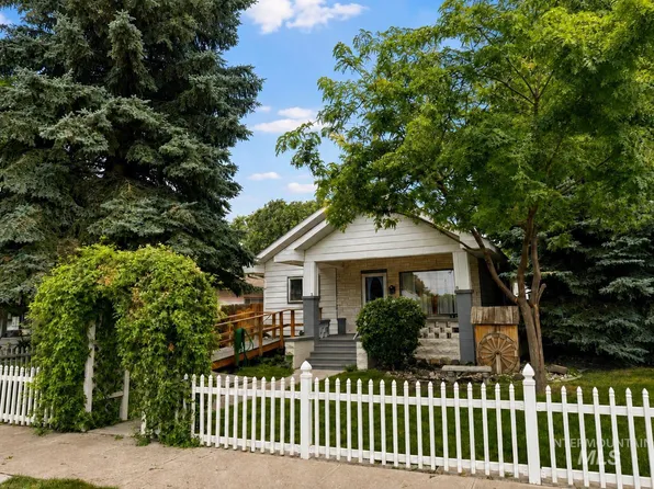 1400 Miller Ave, Burley, ID 83318