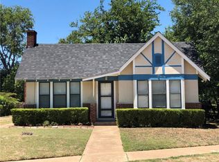 2204 Crestview Dr, Fort Worth, TX 76103