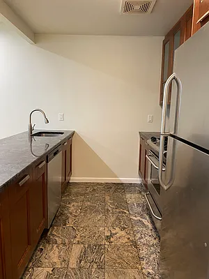 Rented by R New York | media 19