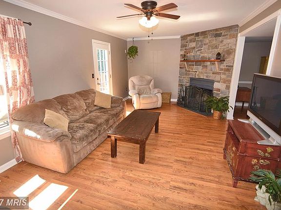 2nd image of 1101 Riverboat Ct