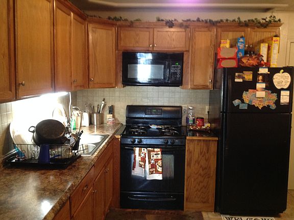 3rd image of 2907 Amherst St