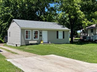 1914 S Willow Ave, Independence, MO 64052