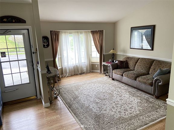 5th image of 12948 SE 309th Pl
