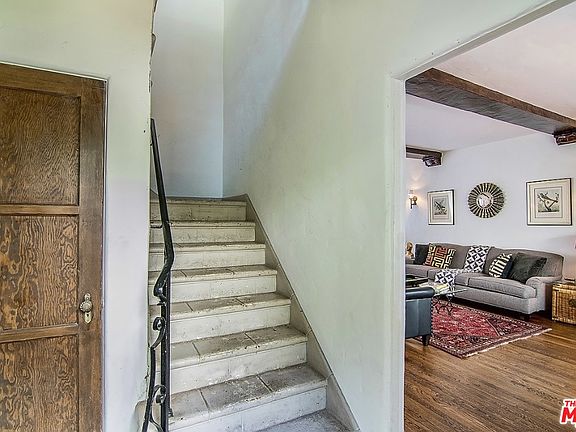 4th image of 1442 N Hayworth Ave