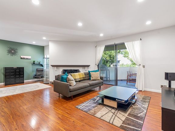 2nd image of 540 N Jackson St APT 201