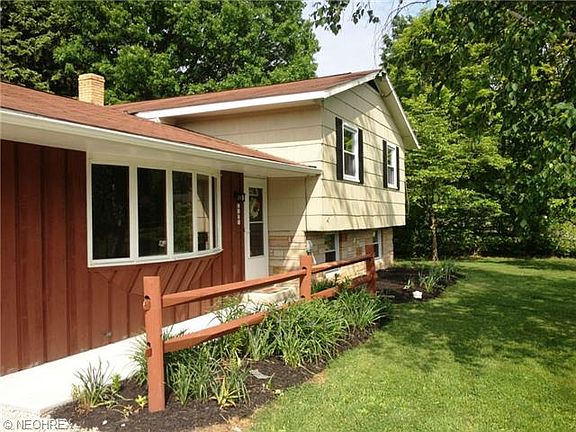 3rd image of 3539 Susan Dr