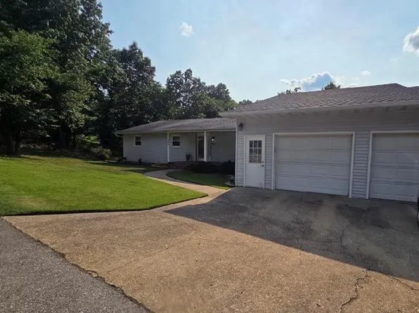 107 Prospect St, Waynesville, MO 65583