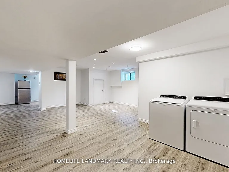 11 Uplands Ave #BASEMENT — Photo 16