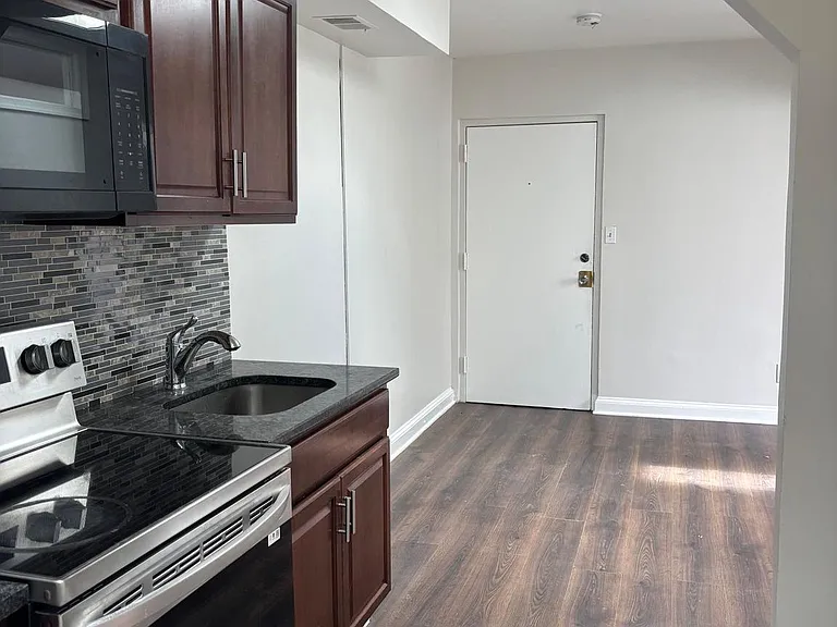4608 Hillside Rd SE #3 — Photo 5