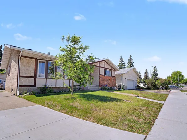 16608 109th St NW, Edmonton, AB T5X 1W9