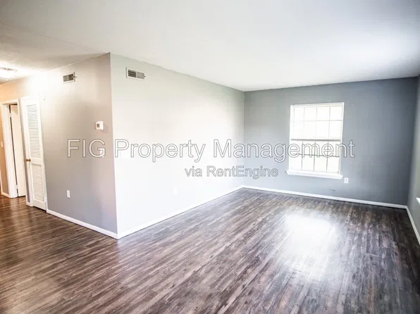 7500 Falling Leaves Cir, Knoxville, TN