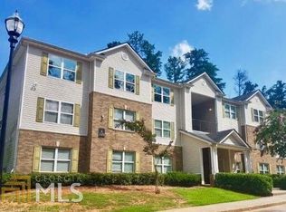 1102 Fairington Village Dr, Lithonia, GA