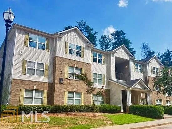 1102 Fairington Village Dr photo 1