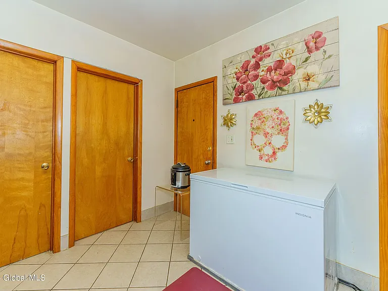 792 Washington Ave #1 — Photo 10