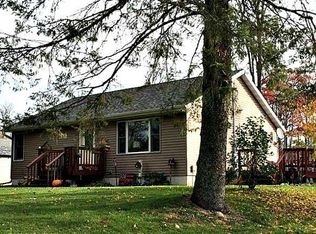 29332 Eden Loop Rd, Bovey, MN 55709