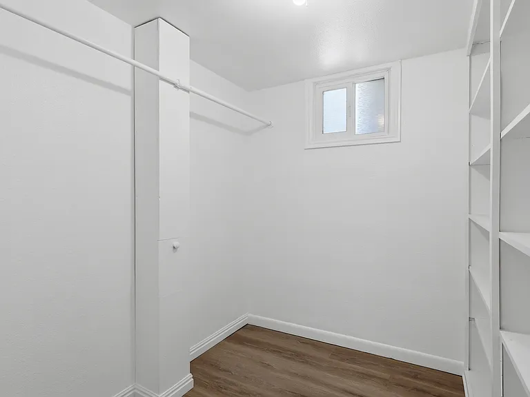 654 W Lennox St — Photo 19