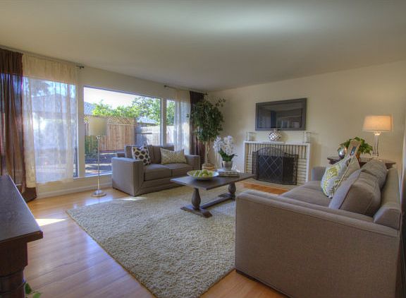 2nd image of 3420 Notre Dame Dr