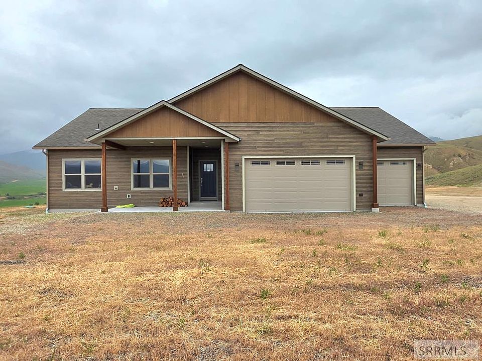 1st image of 381 Carmen Creek Rd