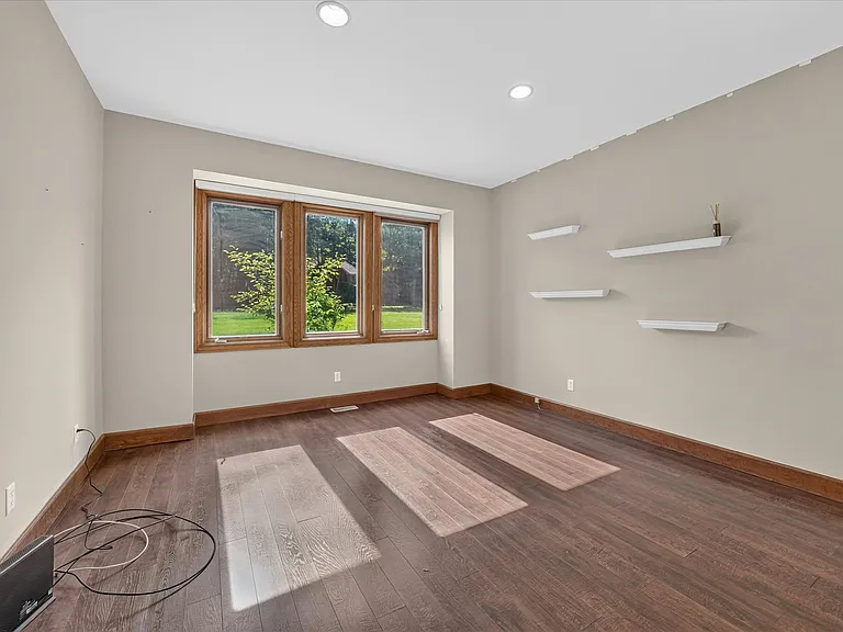 3187 Turnberry Dr — Photo 19